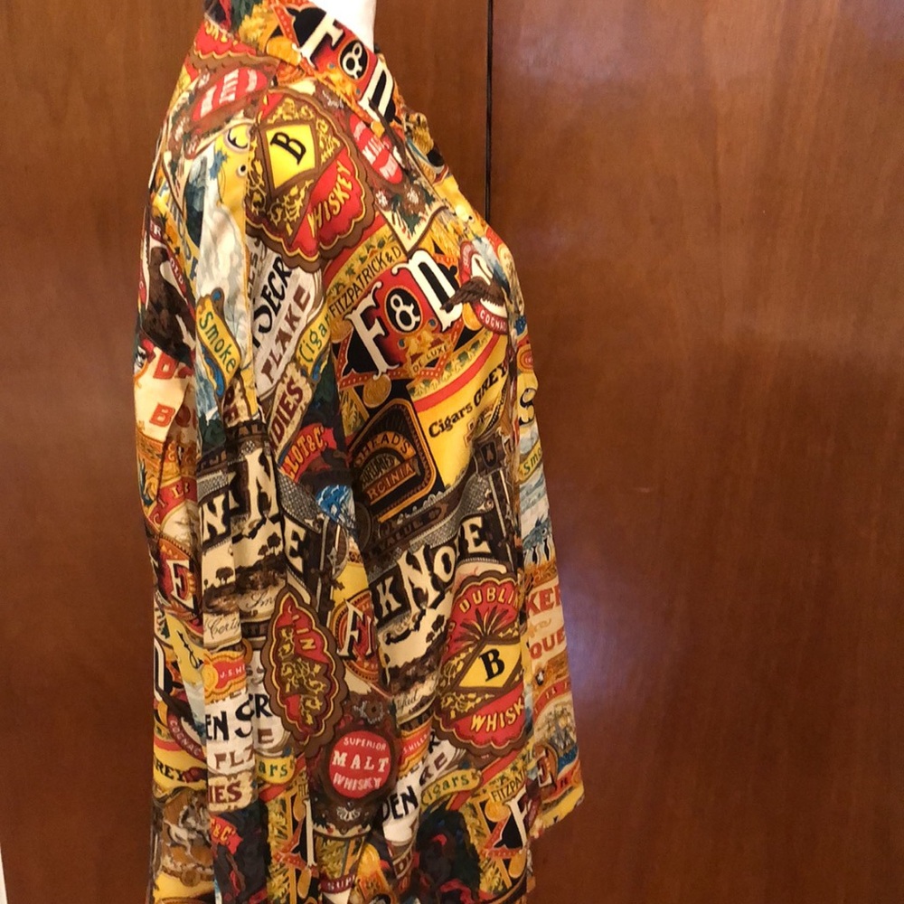 Company By Ellen Tracy Vintage Cigar/Whiskey Collage Pattern Silk Blouse - EUC